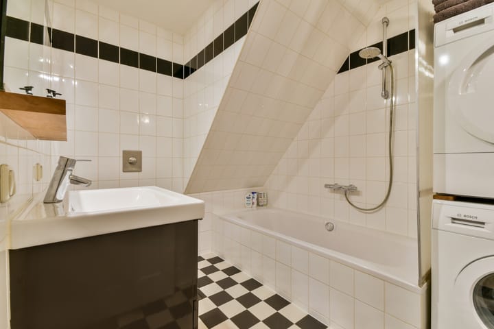 Foto 17 van Kromme Leimuidenstraat 11-H