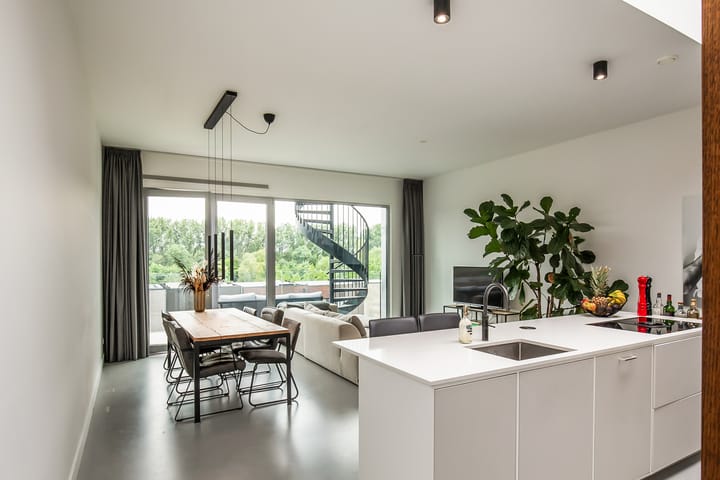 Foto 3 van Jan Tooropstraat 135