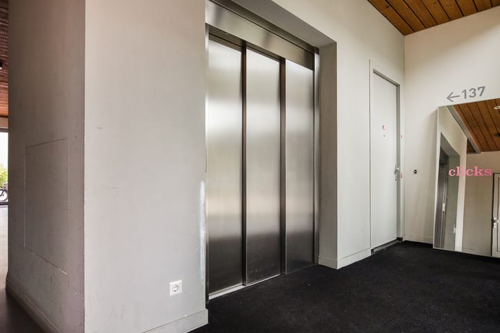 Foto 43 van Jan Tooropstraat 135