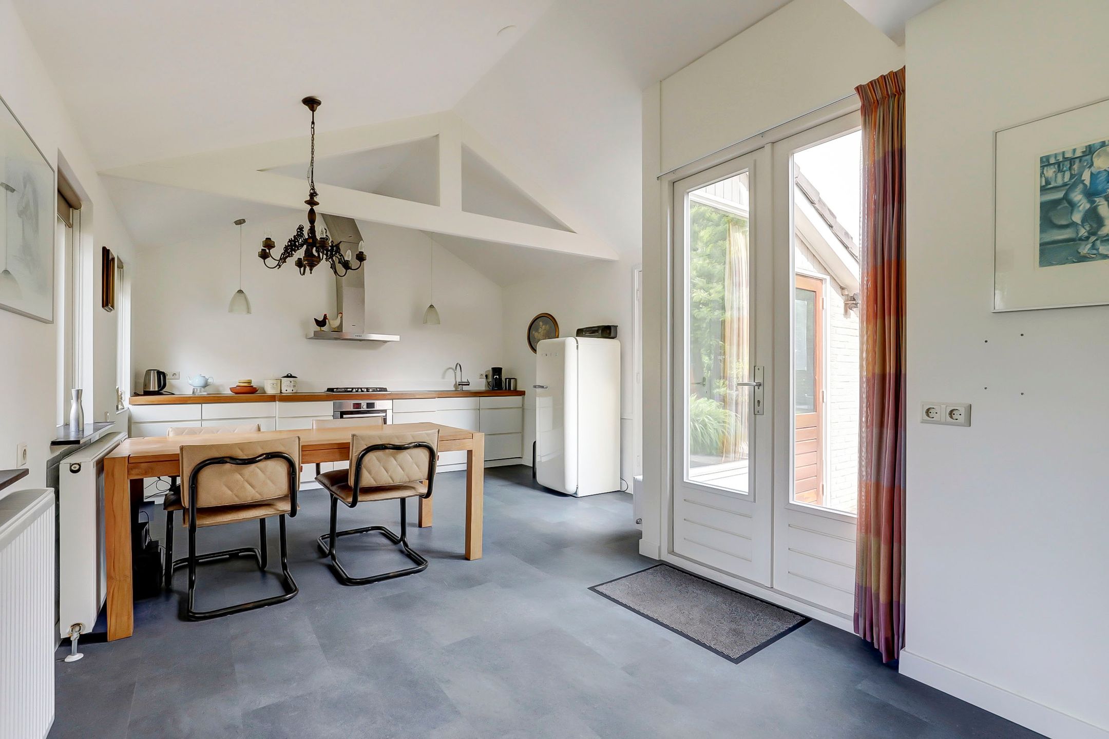 Foto 15 van Rozenhofstraat 5