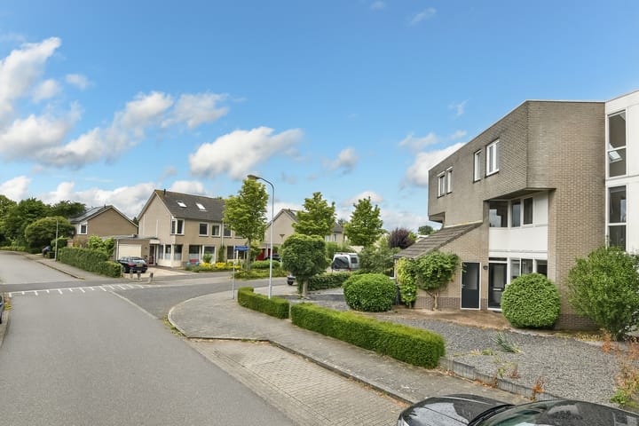 Foto 34 van Caro van Eijcklaan 9