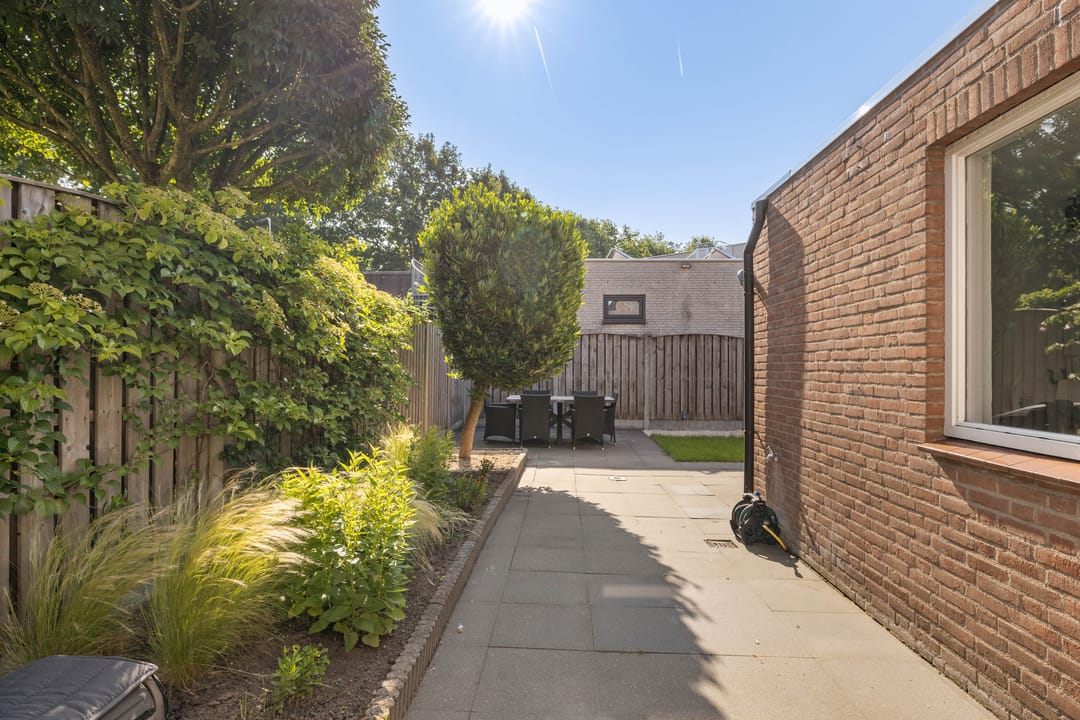 Foto 46 van Melis Stokestraat 12