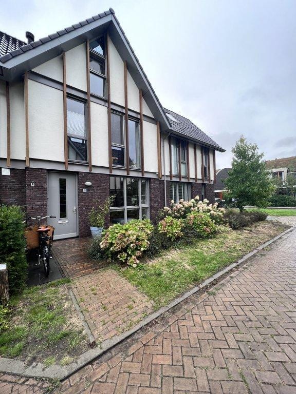 Foto 32 van Van Bockom Maaserf 9