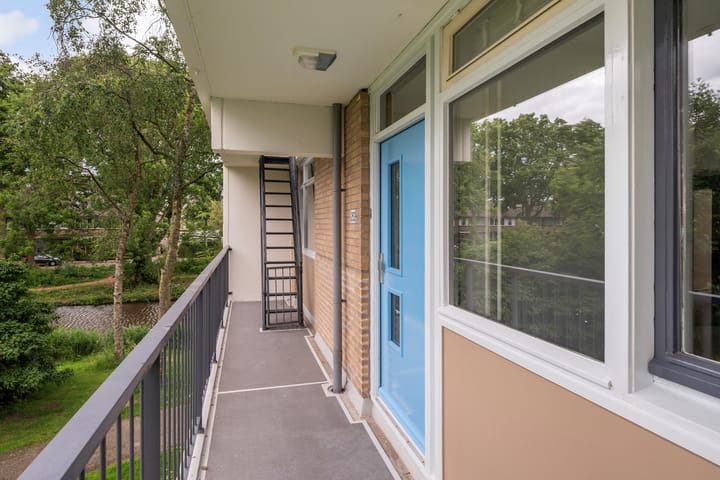 Foto 9 van Plutostraat 252