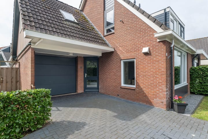 Foto 11 van Joop Schweitzerstrjitte 1