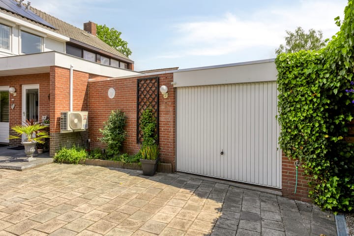 Foto 45 van Provincialeweg 25