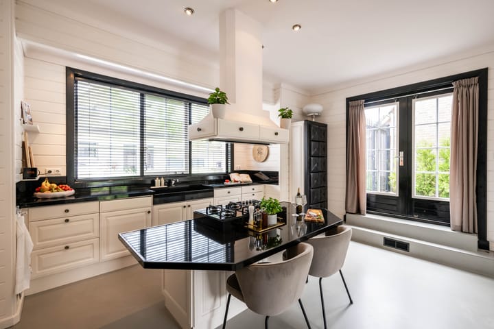 Photo 17 of Zaaiviool 11