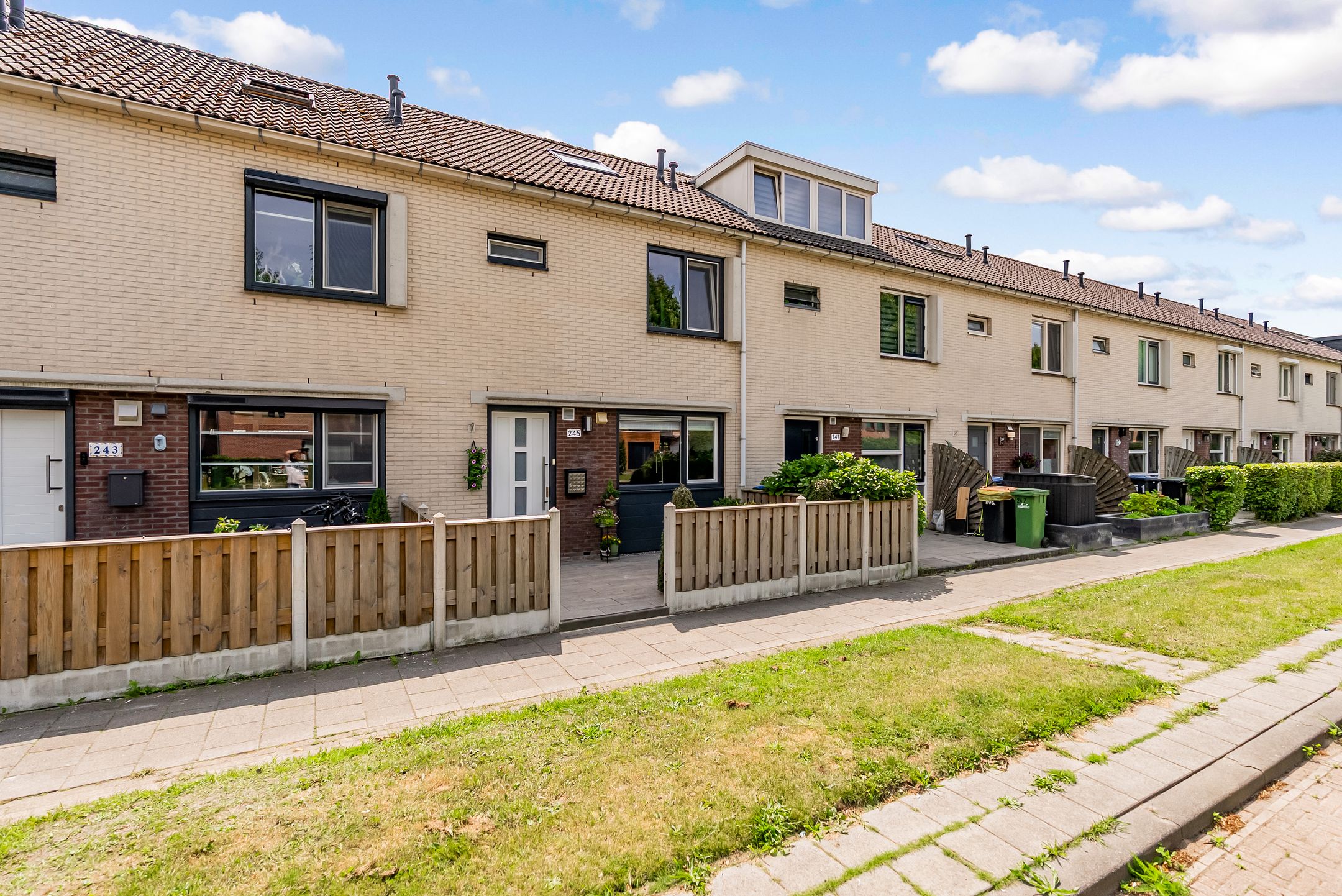 Foto 3 van Rijnland 245