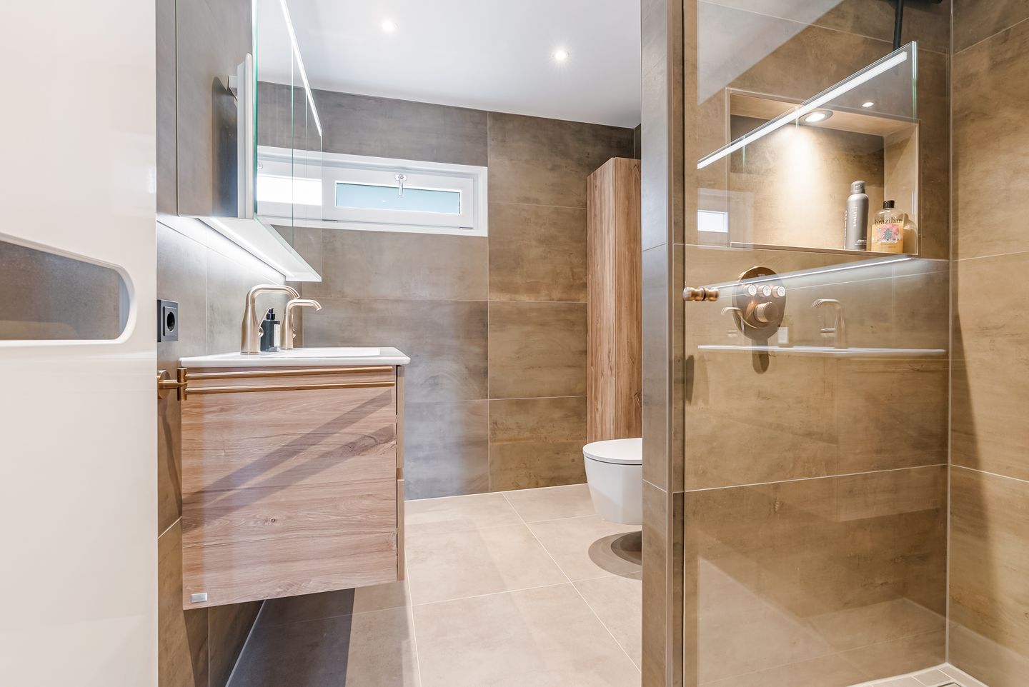 Foto 35 van Rijnland 245