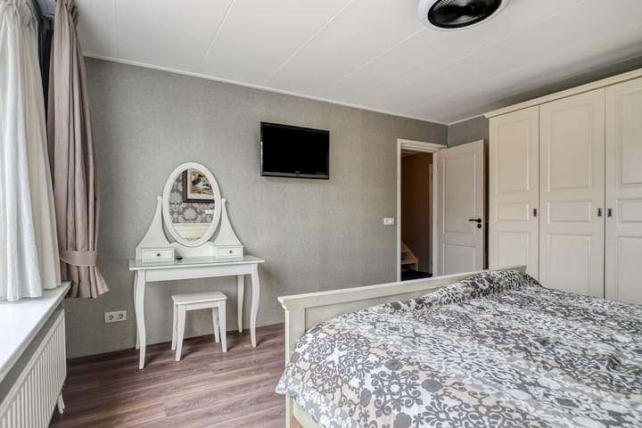 Photo 18 of Wilhelminastraat 31