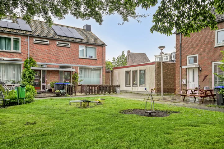 Photo 39 of Wilhelminastraat 31