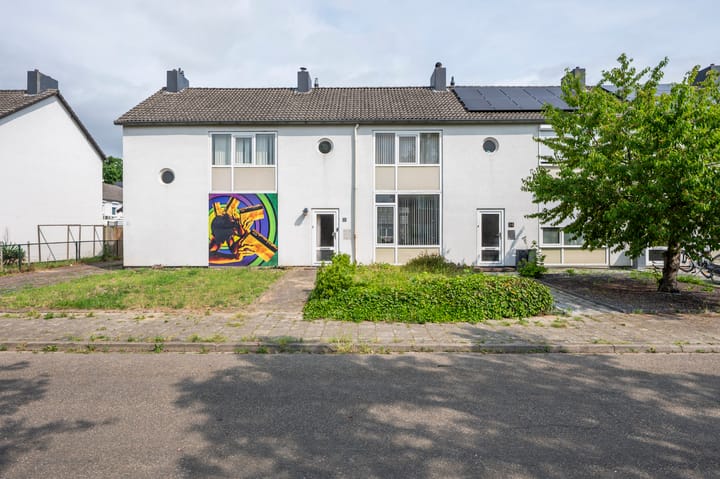 Foto 1 van Sint Rosastraat 12