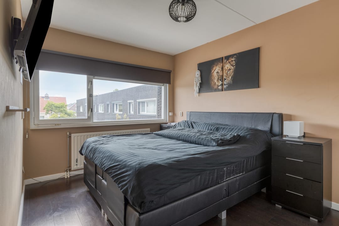 Photo 11 of Lindenberghstraat 17