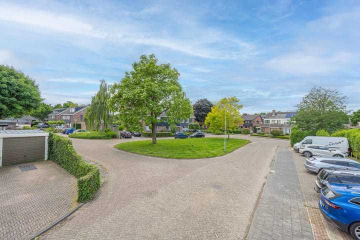 Foto 6 van Veertien Hond 110