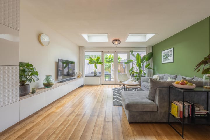 Foto 13 van Veertien Hond 110