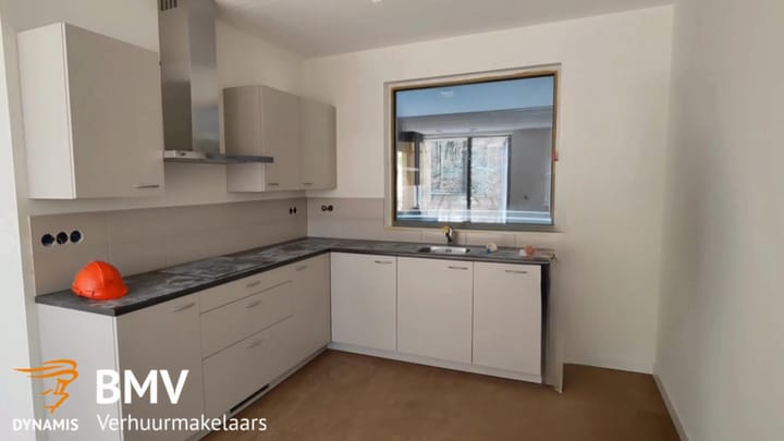 Foto 9 van Velperweg 143-15