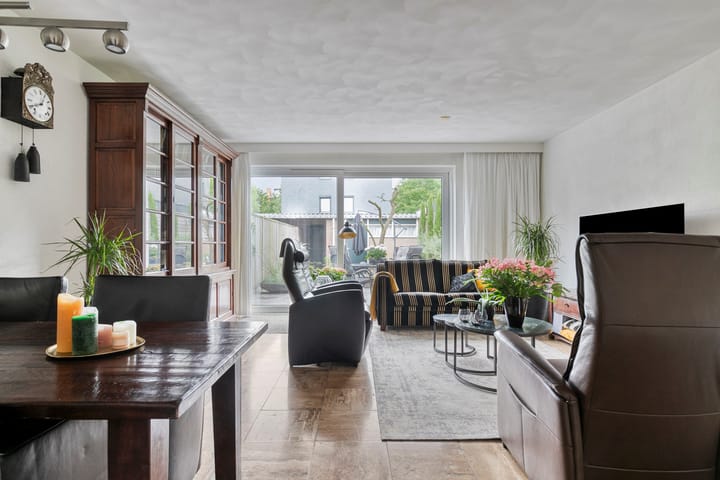 Foto 2 van Van Tussenbroekstraat 2