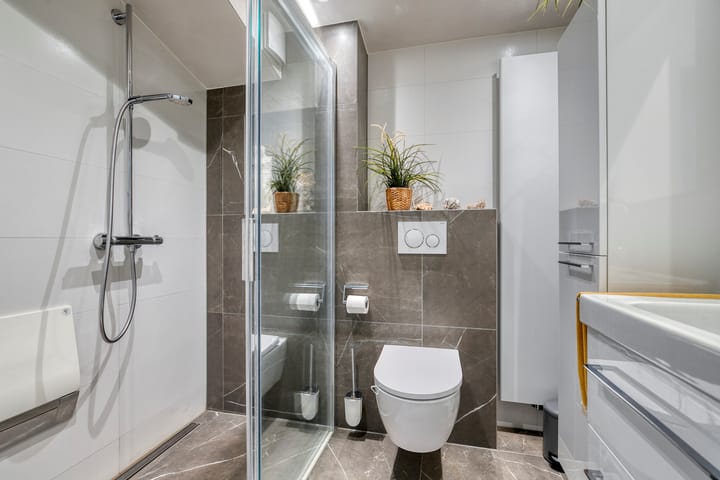 Foto 12 van Van Tussenbroekstraat 2