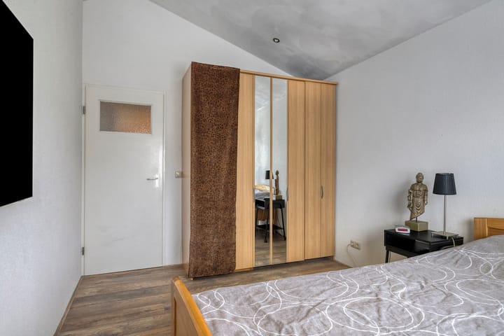 Foto 15 van Van Tussenbroekstraat 2