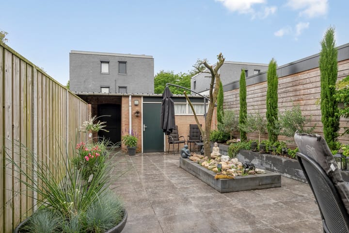 Foto 18 van Van Tussenbroekstraat 2