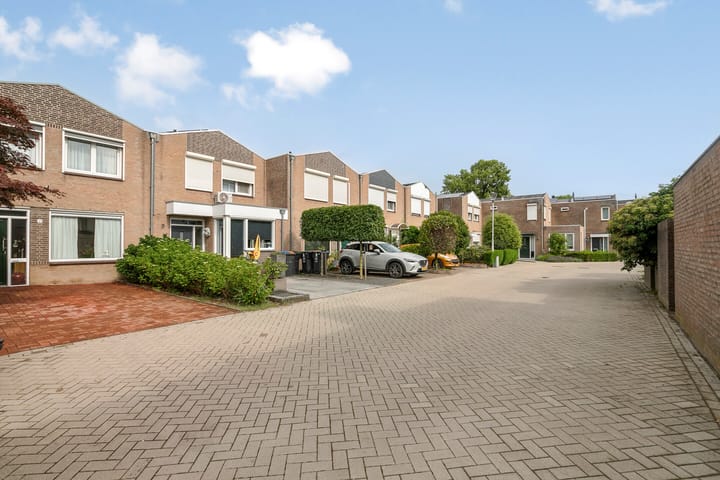 Foto 26 van Van Tussenbroekstraat 2