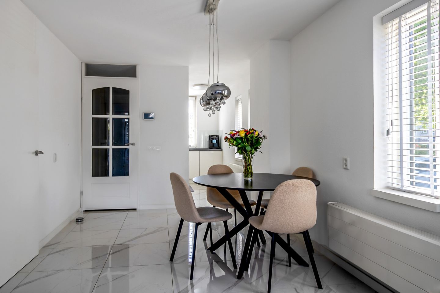 Foto 5 van De Velden 12