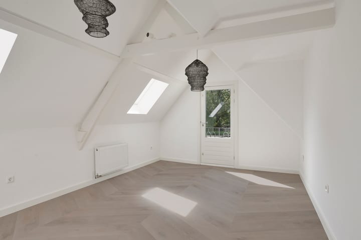 Foto 24 van Burgerhoutsestraat 36