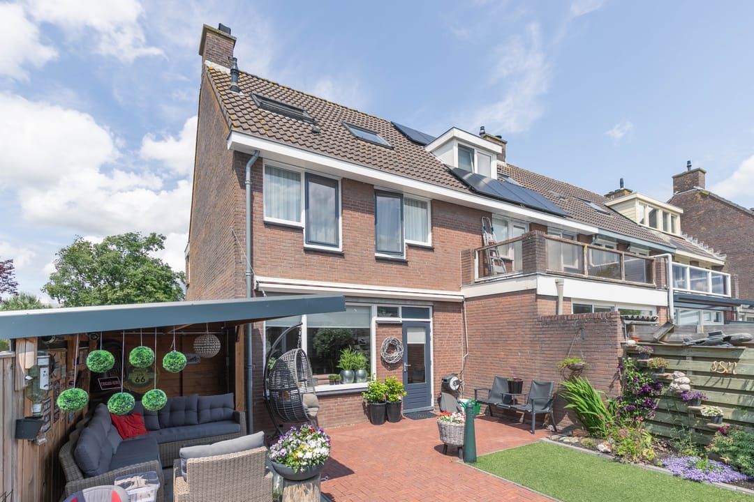 Photo 2 of Schoolstraat 30