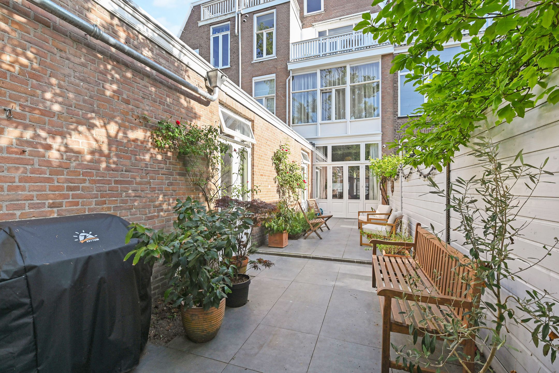 Photo 21 of Obrechtstraat 250