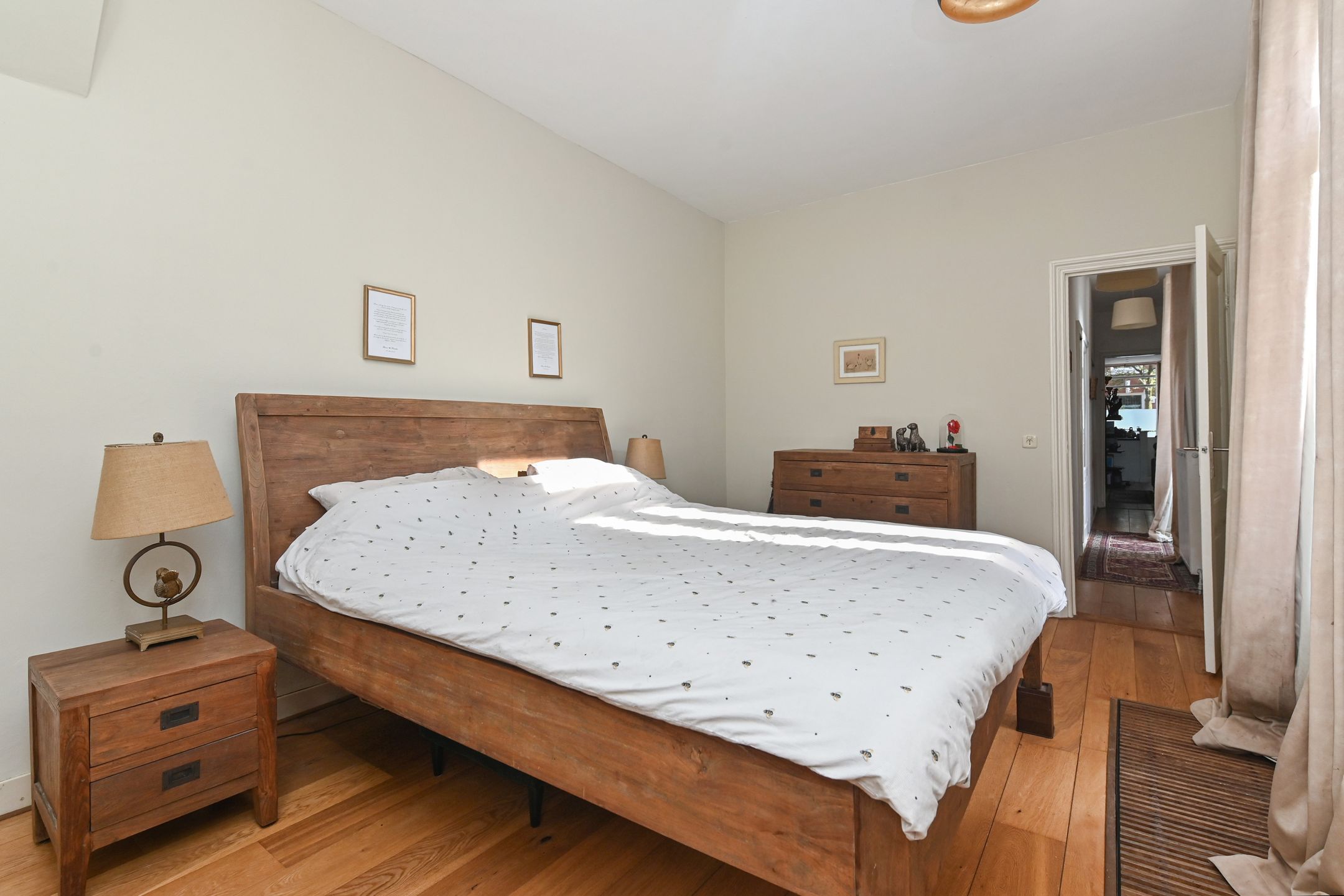 Photo 27 of Obrechtstraat 250