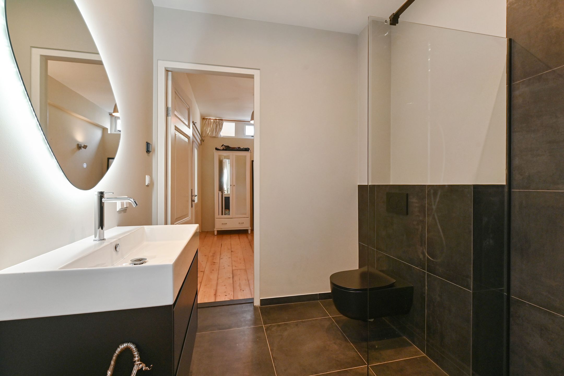 Photo 36 of Obrechtstraat 250