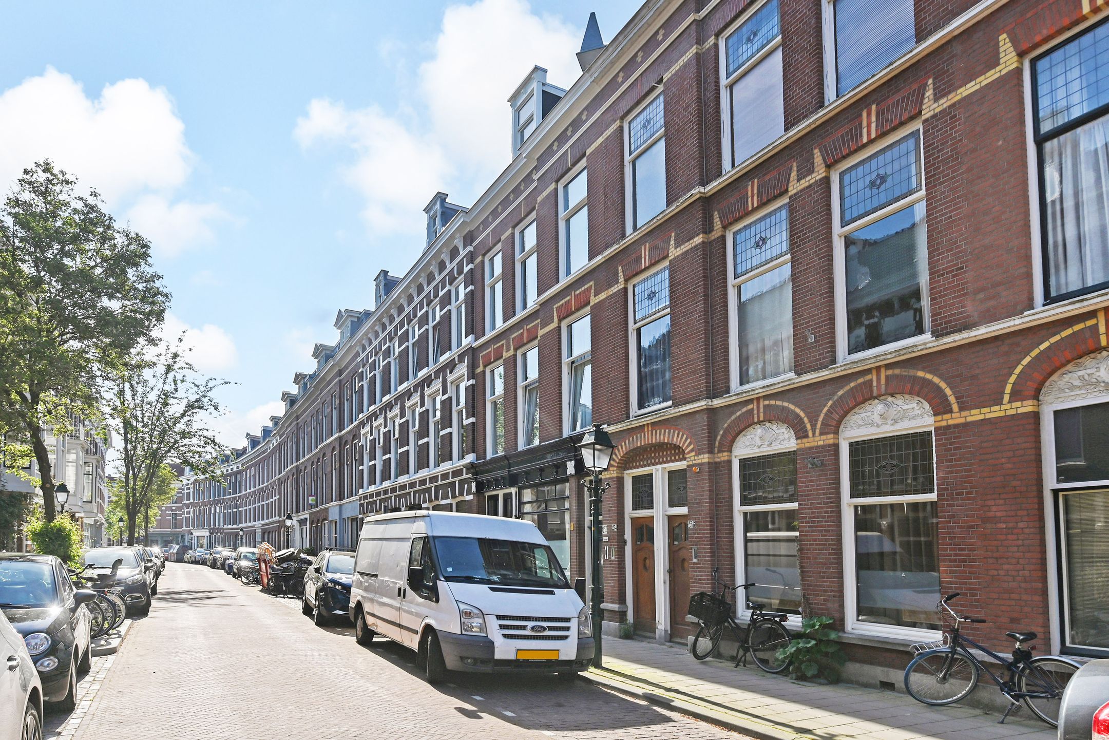 Photo 42 of Obrechtstraat 250