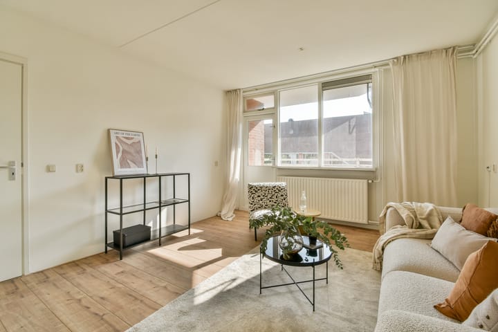 Foto 1 van Riouwstraat 128