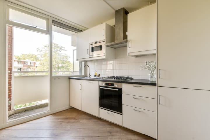 Foto 12 van Riouwstraat 128