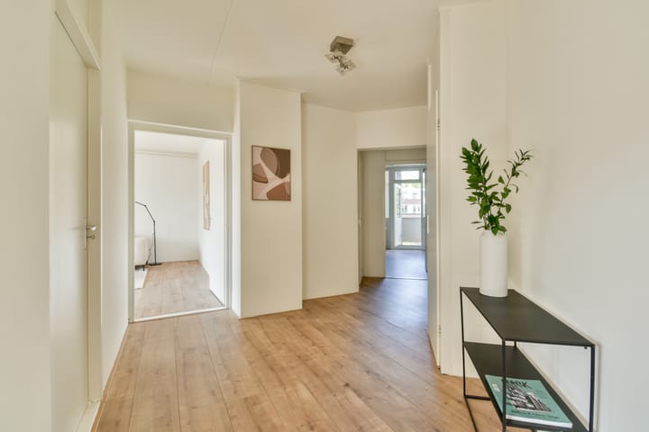 Foto 13 van Riouwstraat 128