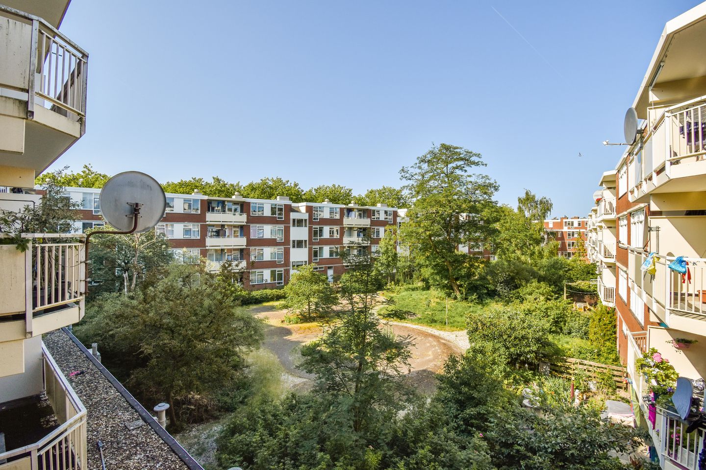 Foto 25 van Riouwstraat 128