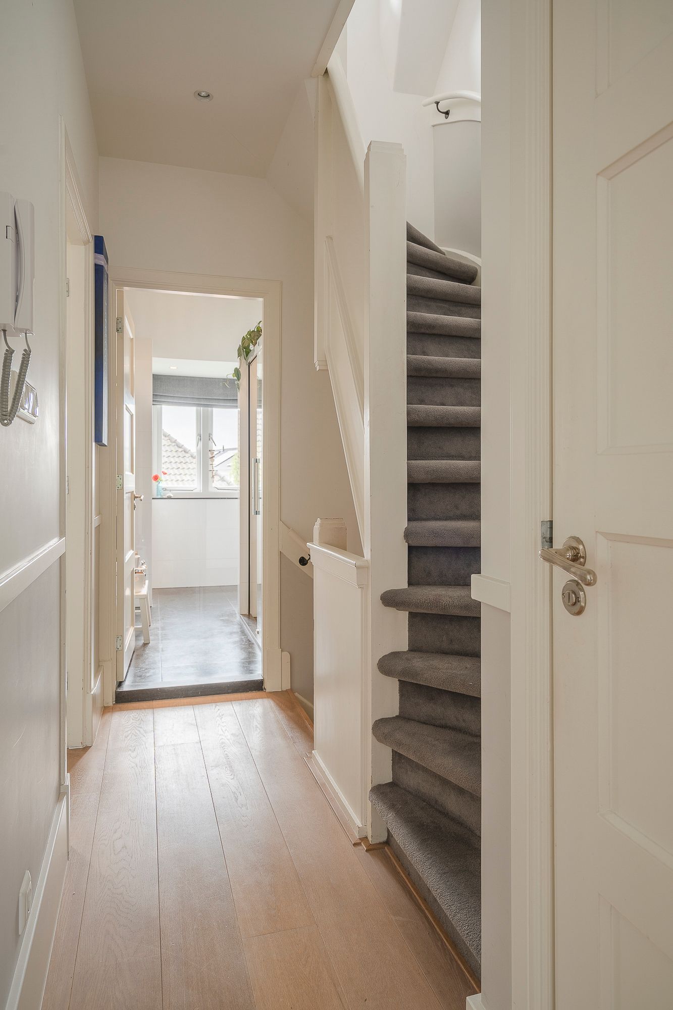 Foto 24 van Van Zuylen van Nijeveltstraat 155