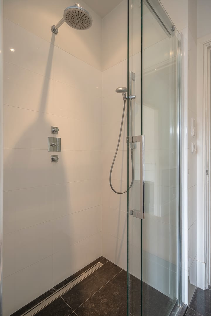 Foto 26 van Van Zuylen van Nijeveltstraat 155