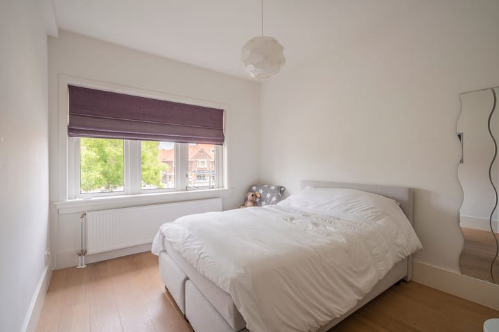 Foto 34 van Van Zuylen van Nijeveltstraat 155