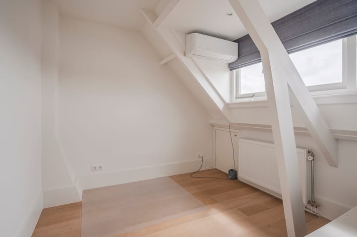 Foto 36 van Van Zuylen van Nijeveltstraat 155