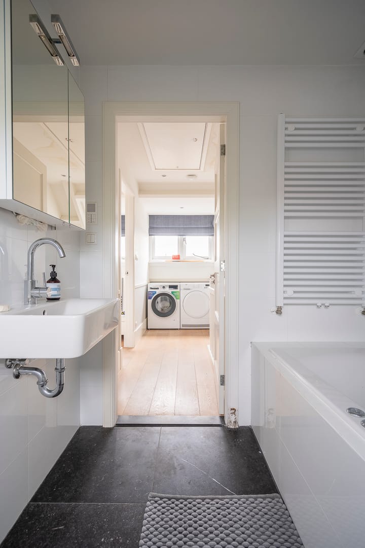 Foto 40 van Van Zuylen van Nijeveltstraat 155