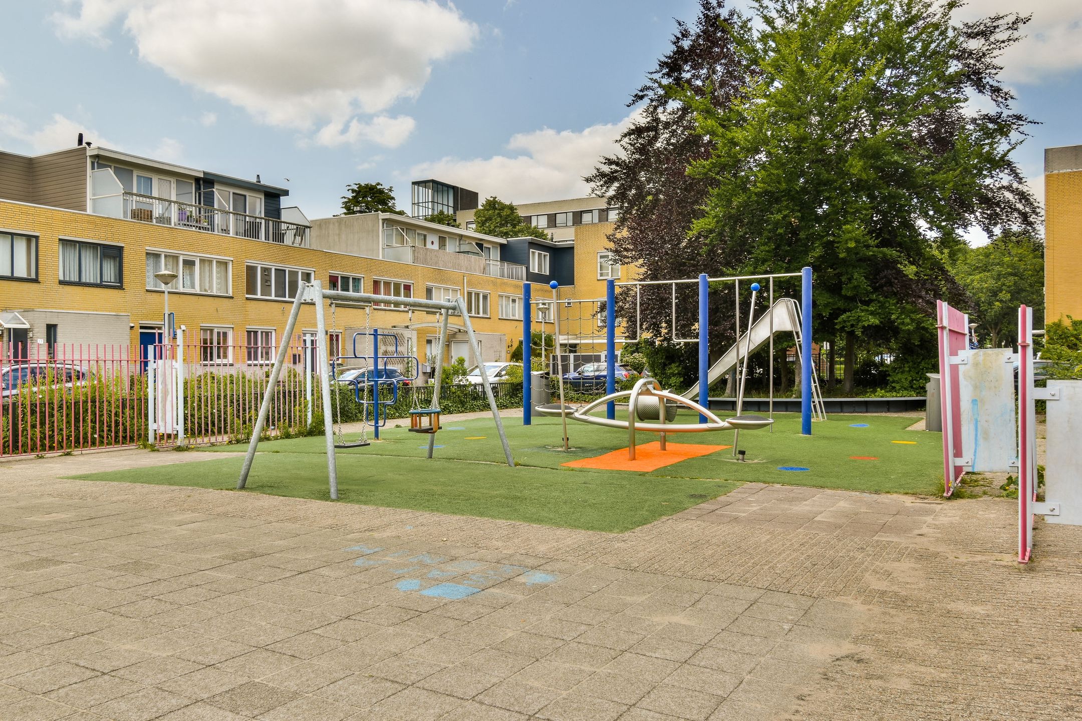 Foto 3 van Maaseikstraat 16