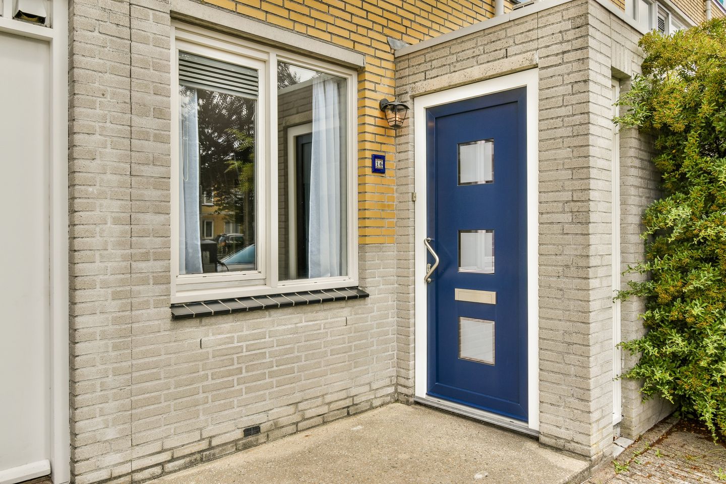 Foto 4 van Maaseikstraat 16