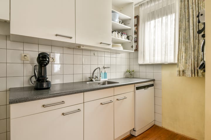 Foto 12 van Maaseikstraat 16