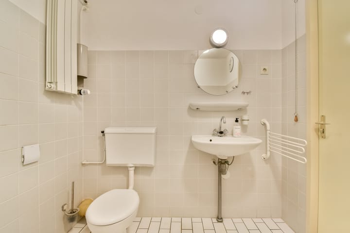 Foto 21 van Maaseikstraat 16