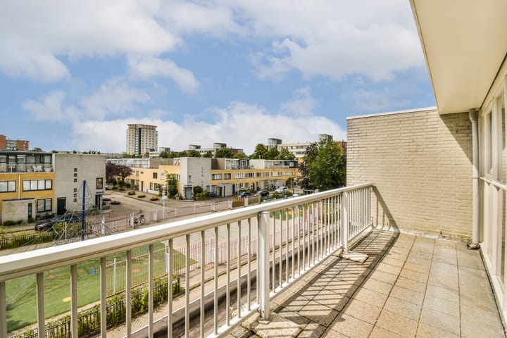 Foto 25 van Maaseikstraat 16