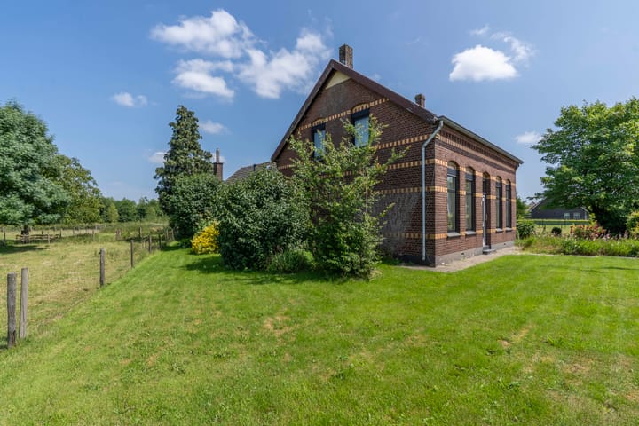 Photo 6 of Oirloseweg 1