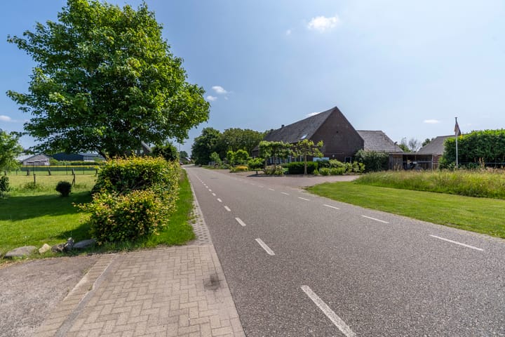Photo 10 of Oirloseweg 1
