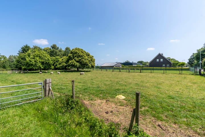 Photo 22 of Oirloseweg 1