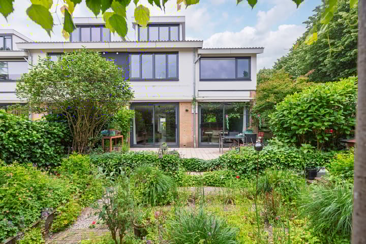 Foto 45 van Frederica Zeijdelaarweg 18